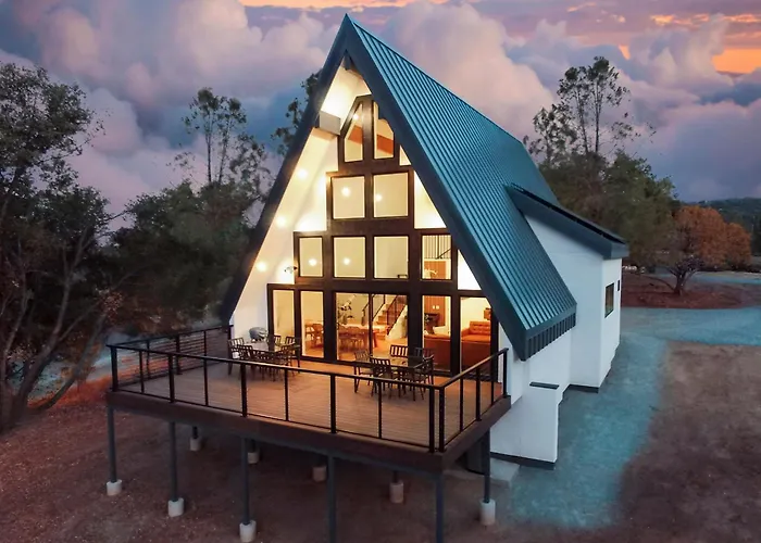 High End A-Frame - Hot Tub - Awesome Views - Yosemite - Electric Vehicle Friendly - Sleeps 10