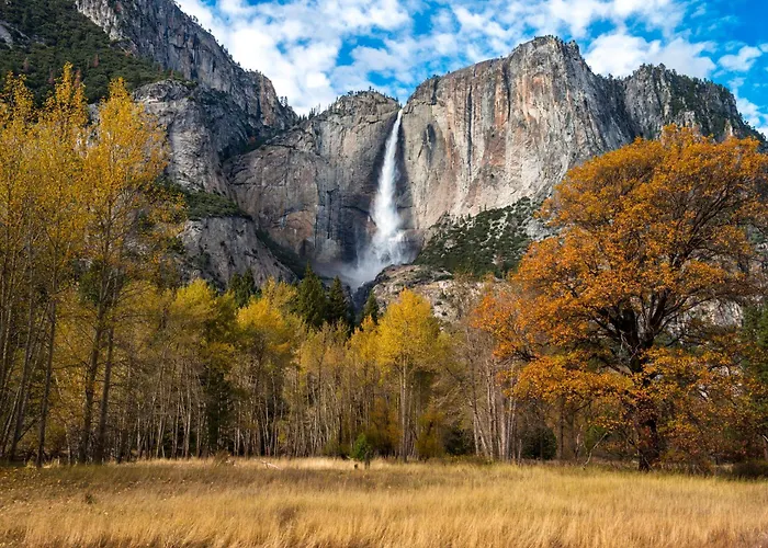 High End A-Frame - Hot Tub - Awesome Views - Yosemite - Electric Vehicle Friendly - Sleeps 10