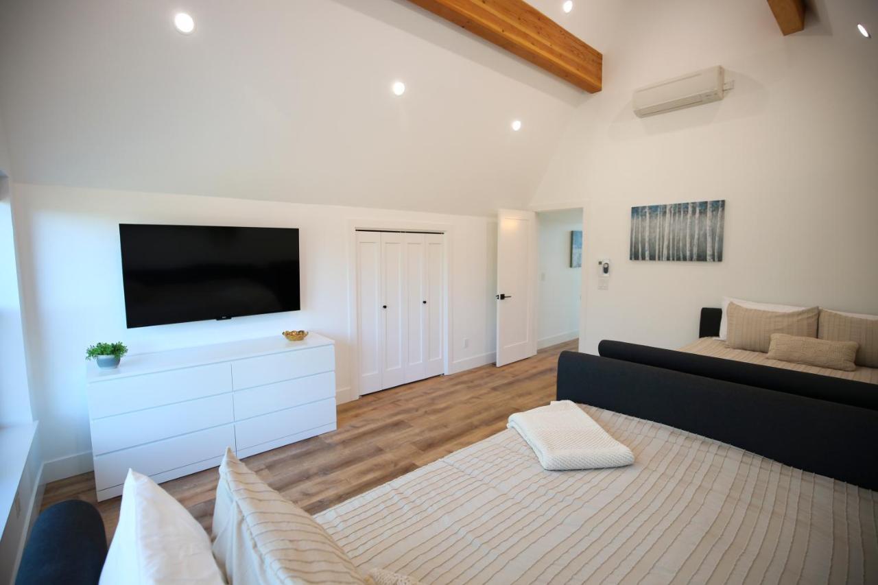 High End A-frame - Hot Tub - Awesome Views - Yosemite - Electric Vehicle Friendly - Sleeps 10