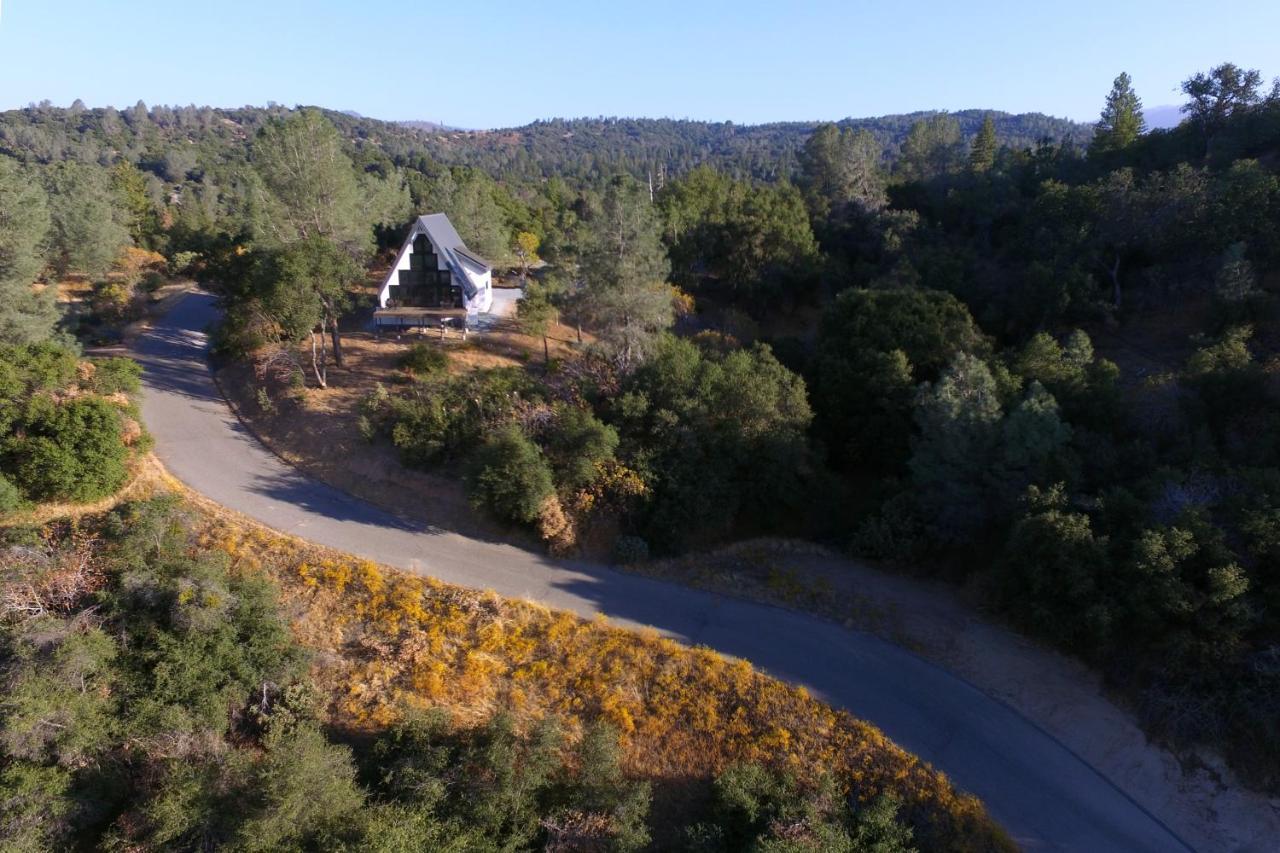 High End A-frame - Hot Tub - Awesome Views - Yosemite - Electric Vehicle Friendly - Sleeps 10