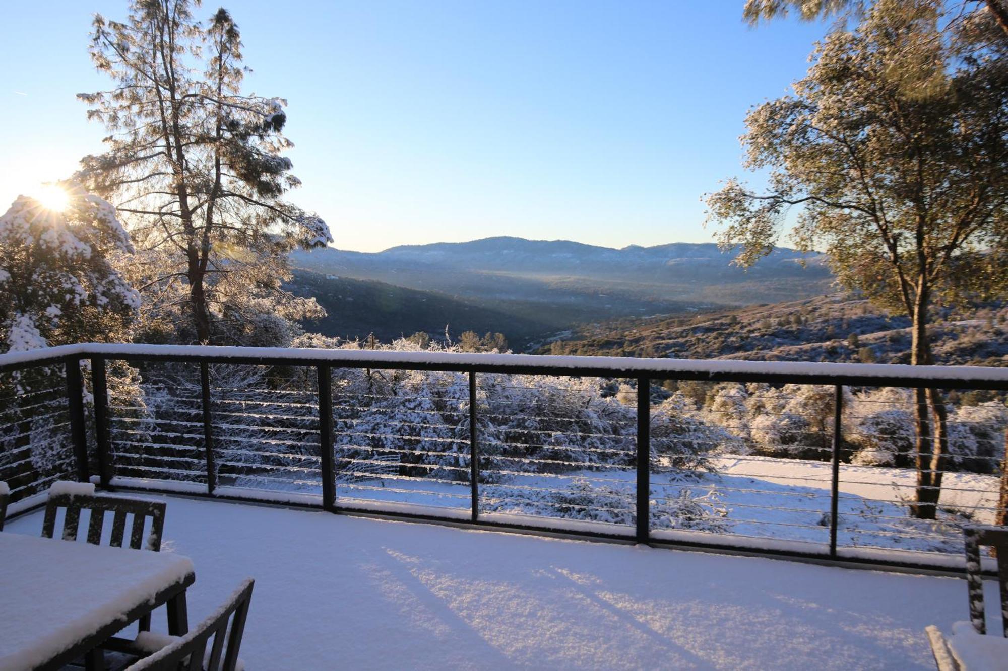 High End A-frame - Hot Tub - Awesome Views - Yosemite - Electric Vehicle Friendly - Sleeps 10 Holiday home *
